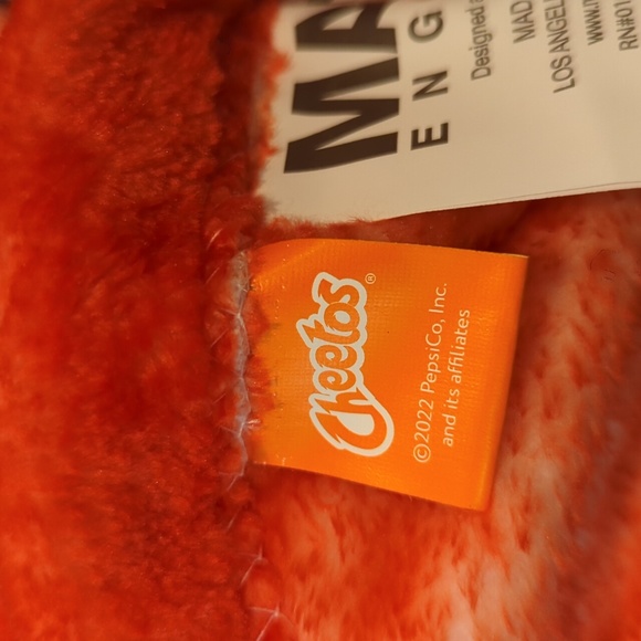 🆕Chester Cheetah Flamin' Hot Cheetos Throw Blanket 🔥 Cheetos - Picture 5 of 5